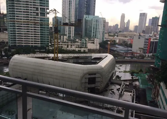 Budget At Acqua Private Residences In Mandaluyong - Rockwell & Pasig River View 3*