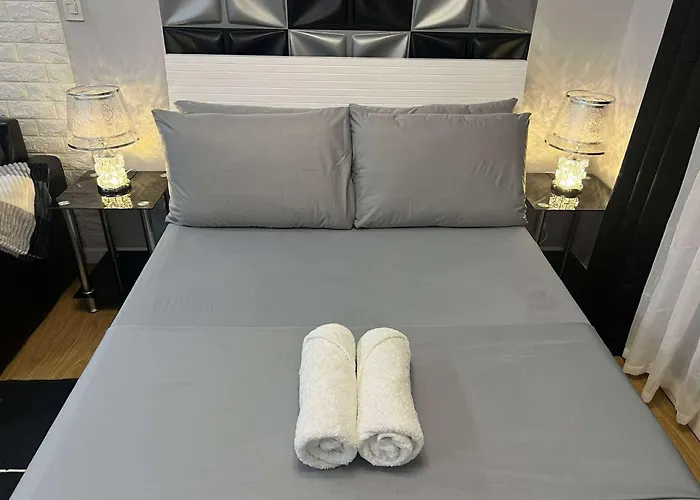 Budget At Acqua Private Residences In Mandaluyong - Rockwell & Pasig River View 3* Манила